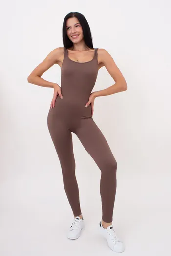 Жіночий комбінезон в рубчик JUMPSUIT RIB CO GIULIA x Lichi by Lichi (chocolate), коричневий Жіночий комбінезон в рубчик JUMPSUIT RIB CO GIULIA x Lichi by Lichi (chocolate), коричневий