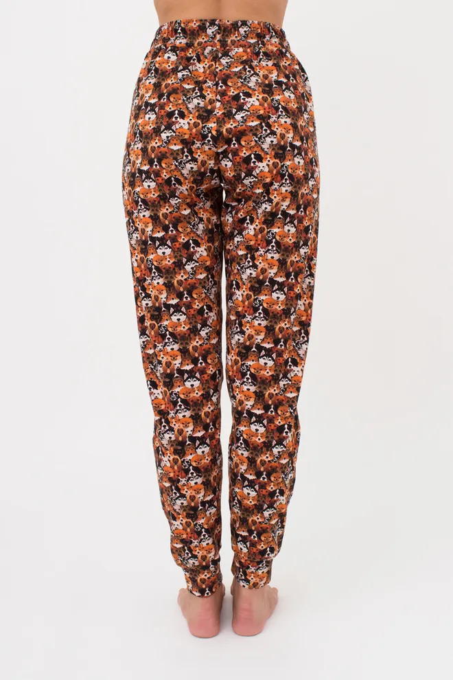 Женская пижама со штанами на манжетах FUNKY DOGS 5339/010 Giulia (creamy beige/dog), бежевый