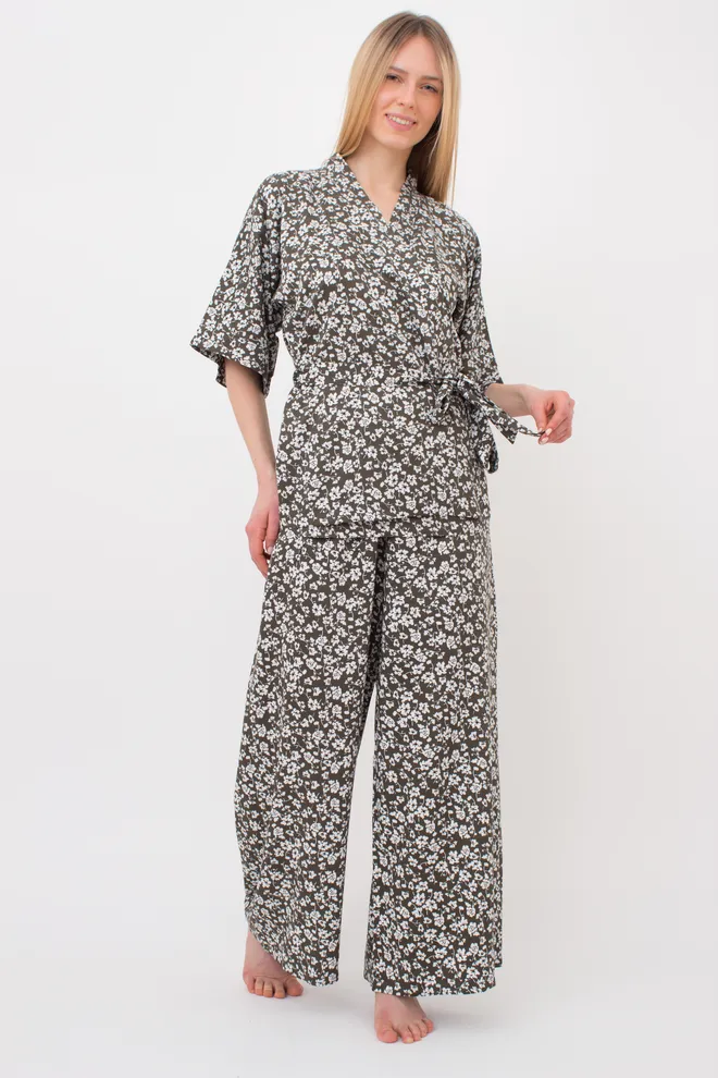 Костюм женский жакет и свободные штаны WILDFLOWERS 5601/040 Giulia (khaki), зеленый