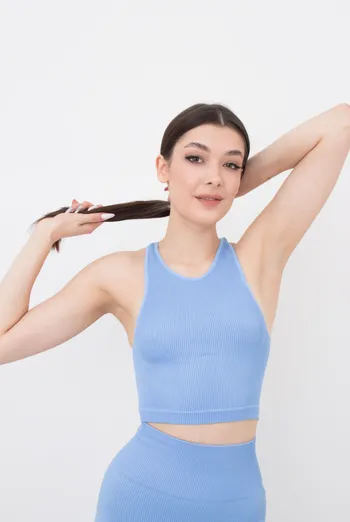 Бесшовный топ в рубчик на широких бретелях Halter top rib Giulia (lacecap hydrangea), голубой Бесшовный топ в рубчик на широких бретелях Halter top rib Giulia (lacecap hydrangea), голубой