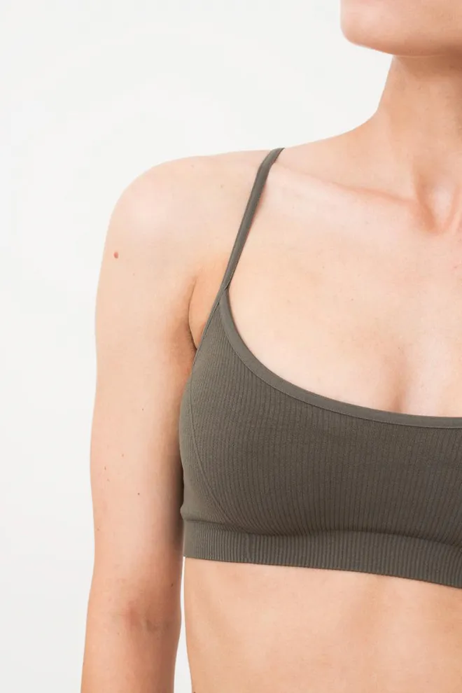 Бесшовный топ в рубчик на тонких бретелях CAMI TOP RIB Giulia (khaki), зеленый