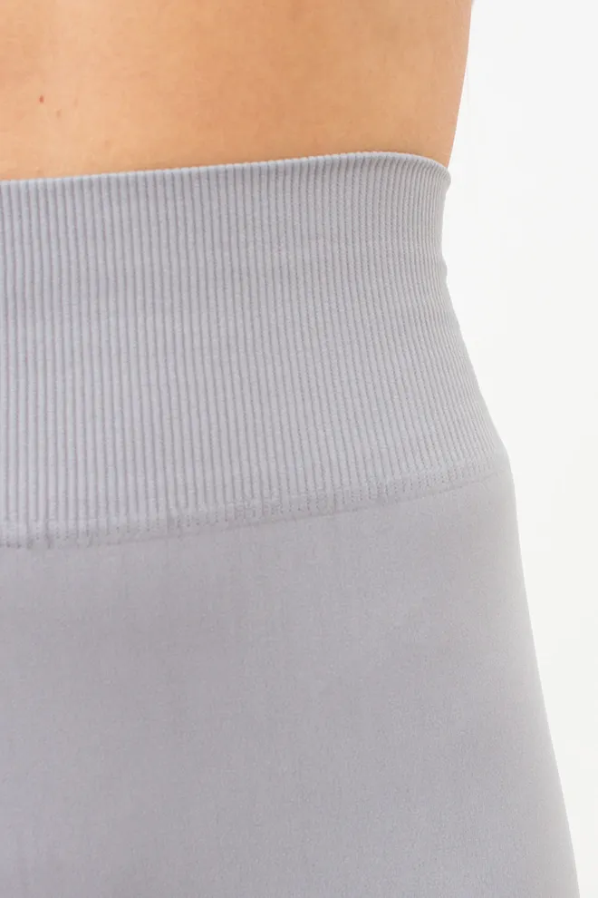 Бесшовные шорты с эффектом пуш-ап SHORTS SHAPE Giulia (griffin), серый