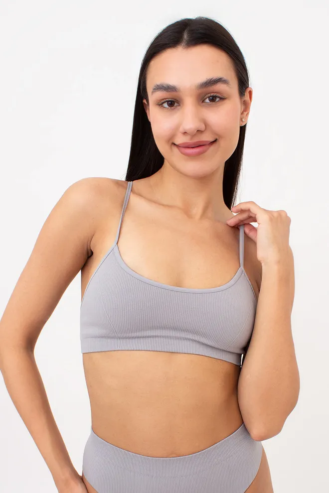 Бесшовный топ в рубчик на тонких бретелях CAMI TOP RIB Giulia (griffin), серый