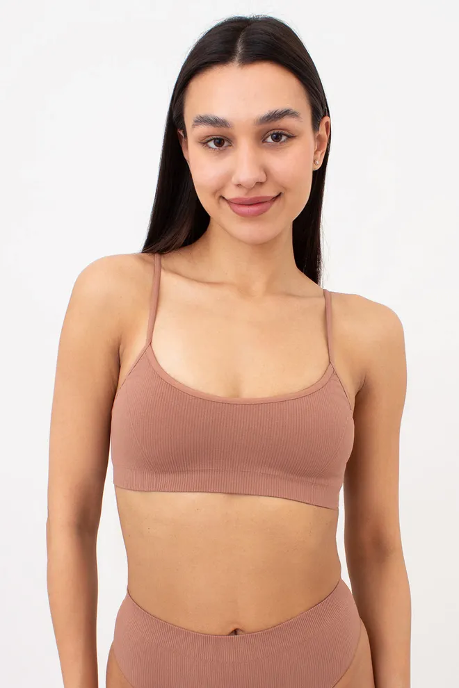 Бесшовный топ в рубчик на тонких бретелях CAMI TOP RIB Giulia (mokko), коричневый