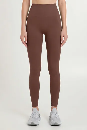 Спортивные бесшовные леггинсы LEGGINGS ENERGY Giulia (deep taupe), коричневый Спортивные бесшовные леггинсы LEGGINGS ENERGY Giulia (deep taupe), коричневый