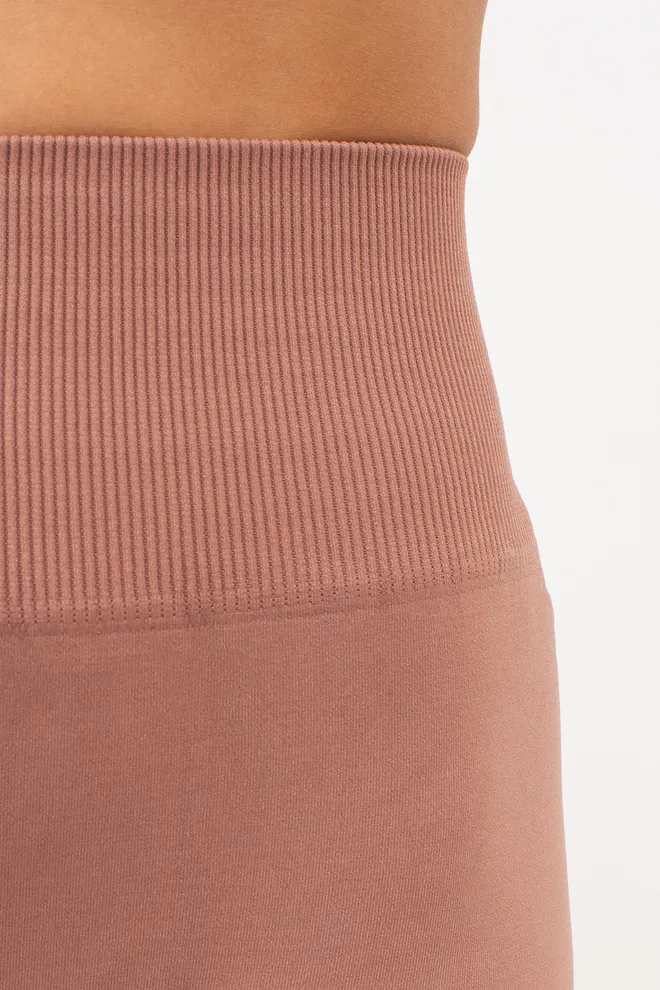 Женские велосипедки с пуш-ап эффектом бесшовные TRACKS SHAPE Giulia (mokko), коричневый