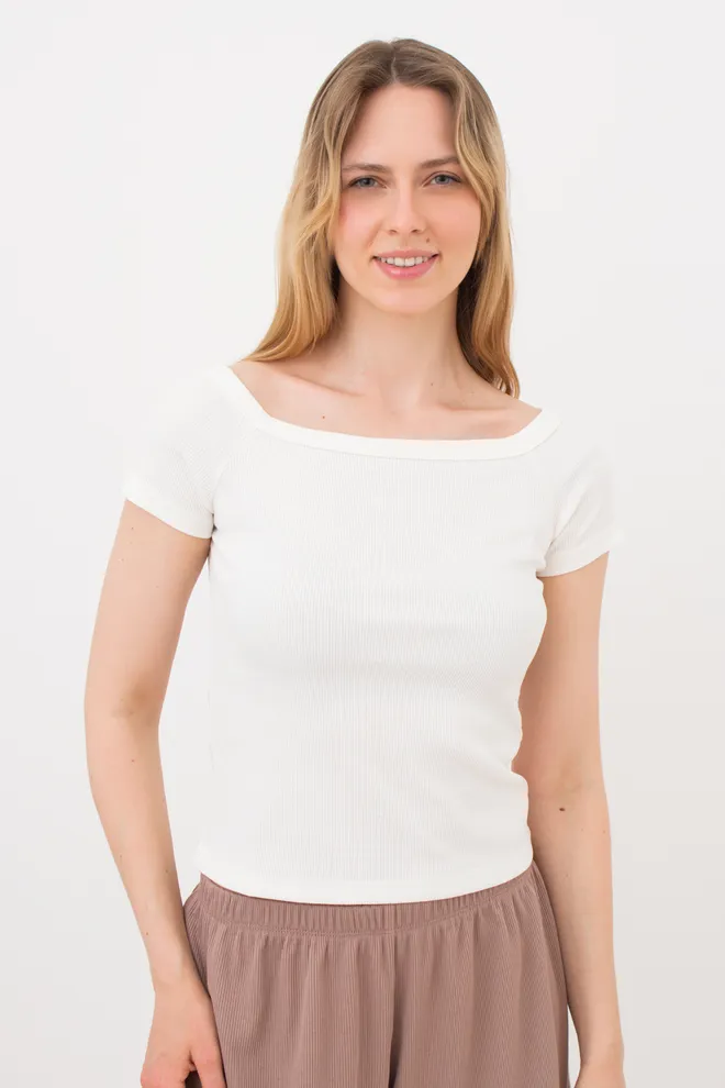 Женская футболка с вырезом в рубчик RIB 4812/010 Giulia milk (белый)