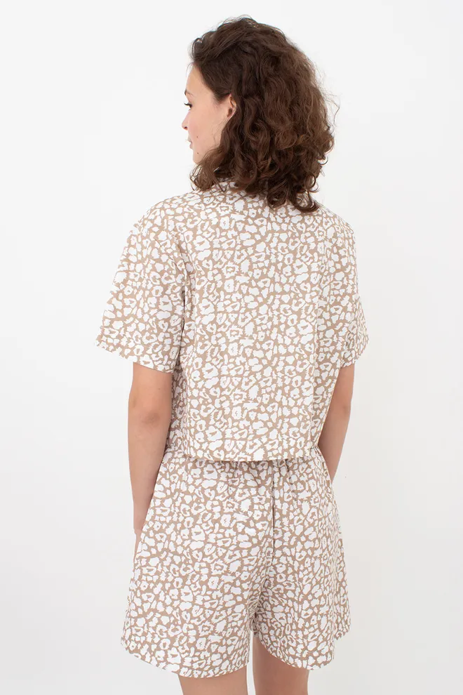 Укороченная рубашка из хлопка STREET SPOTTED 7601/010 Giulia (beige/milk leopard print), бежевый