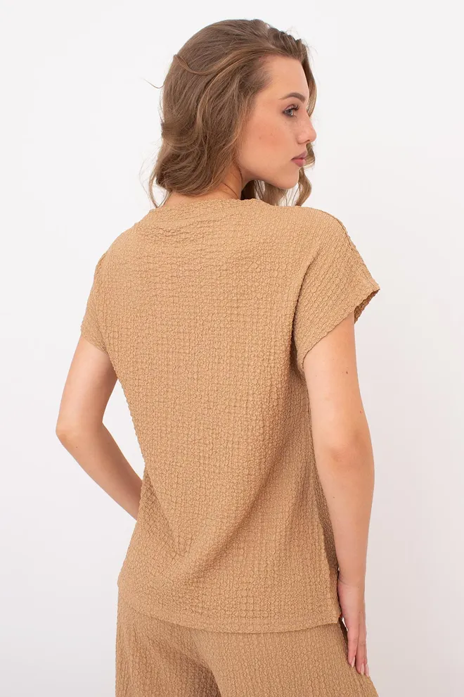 Комплект из жатой ткани (футболка и штаны) WHISPERED FOLDS 5123/260 Giulia (dark beige), бежевый