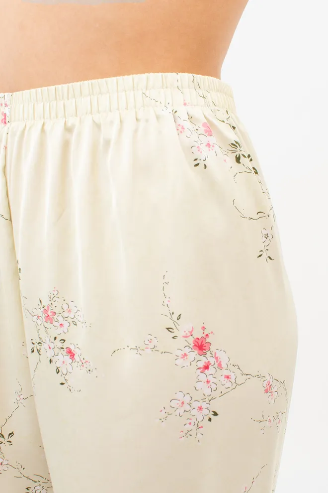 Шелковая пижама с цветочным рисунком майка и штаны SAKURA 5007/050 Giulia (light yellow), желтый