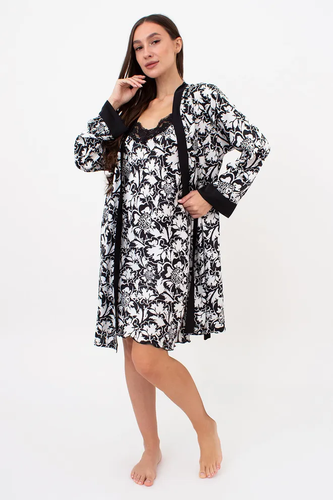 Шелковый халат с цветочным принтом SILK BLOOM 7332/050 Giulia (black peony), черный
