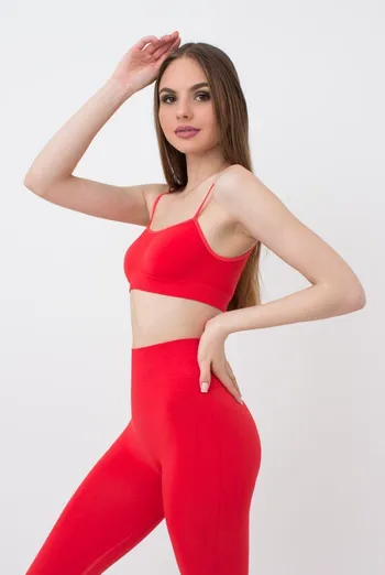 Бесшовный топ на тонких бретелях Cami top Giulia (poinciana) Бесшовный топ на тонких бретелях Cami top Giulia (poinciana)