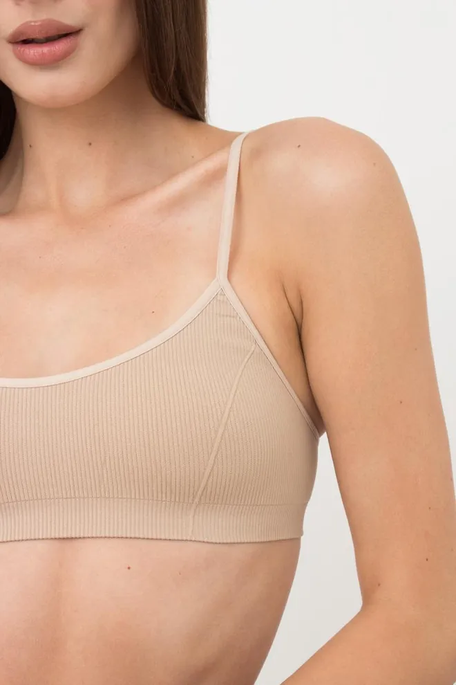 Бесшовный топ в рубчик на тонких бретелях CAMI TOP RIB Giulia (naturale), бежевый