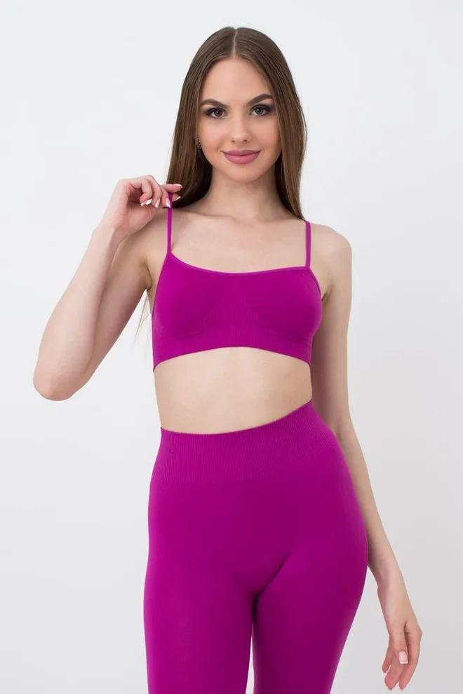Бесшовный топ на тонких бретелях Cami top Giulia (dahlia), фиолетовый