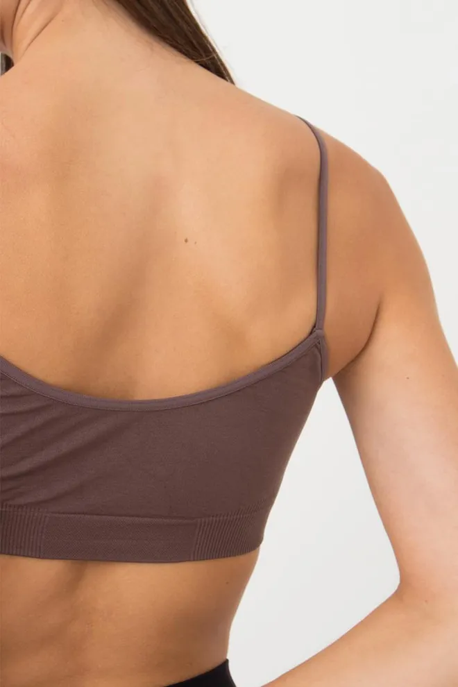 Бесшовный топ на тонких бретелях Cami top Giulia (deep taupe), коричневый