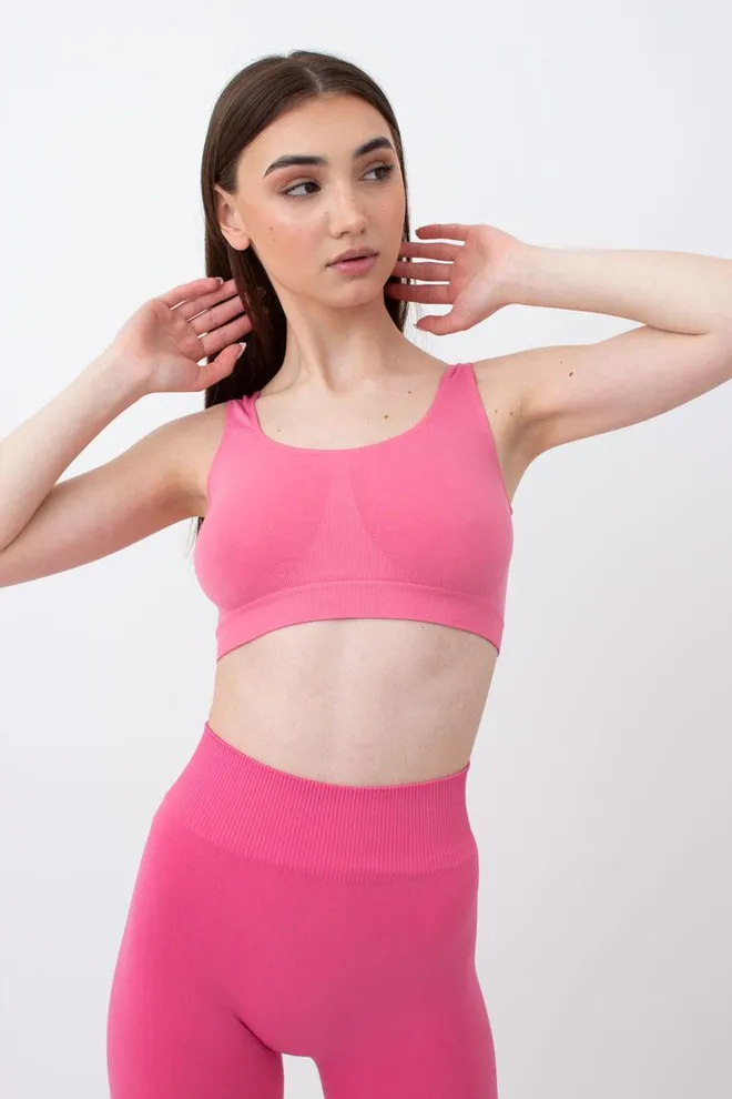 Безшовний топ на широких бретелях Classic top Giulia (bubblegum)