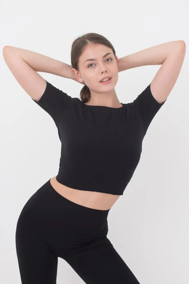 Топ с коротким рукавом и круглым вырезом CROP T-SHIRT Giulia (nero), черный