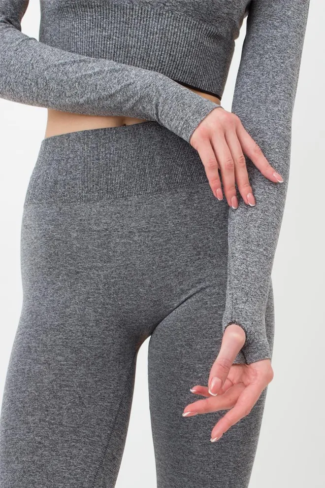 Спортивный топ укороченный с разрезом на рукаве Crop Top Sport Melange Giulia (nero), черный