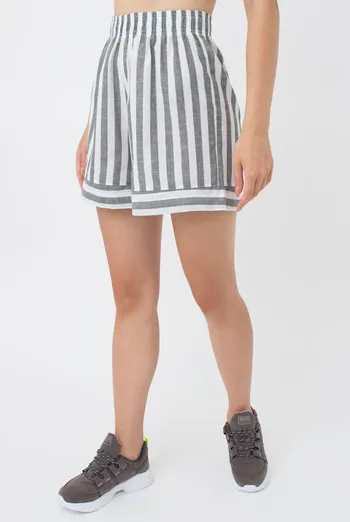 Хлопковые шорты в полоску свободные Cruise 4214/220 Giulia (white/green stripe)