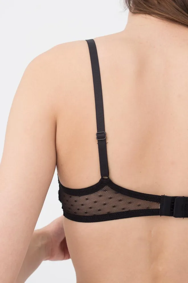 Бюстгальтер с формованной чашкой Emilia 1192/21 Giulia (black), черный