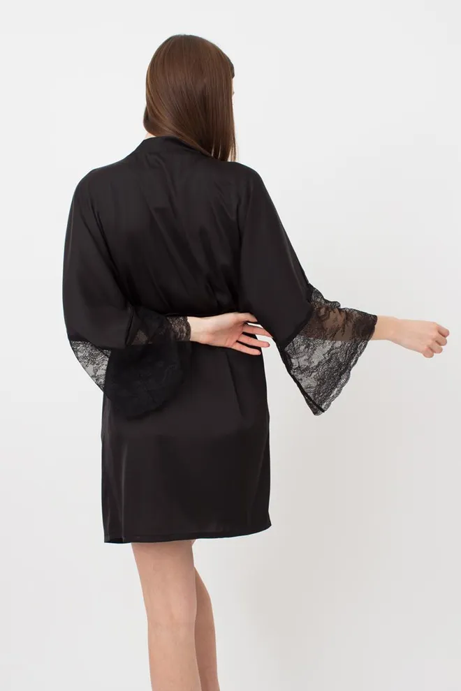 Халат женский с кружевом Helena 7310/051 Giulia (black)