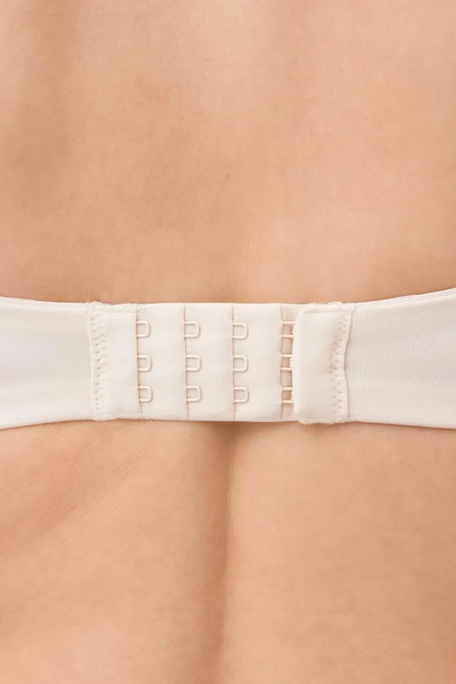 Бюстгальтер с формованной чашкой L1511A Giulia (ПЕРЛИННИЙ)