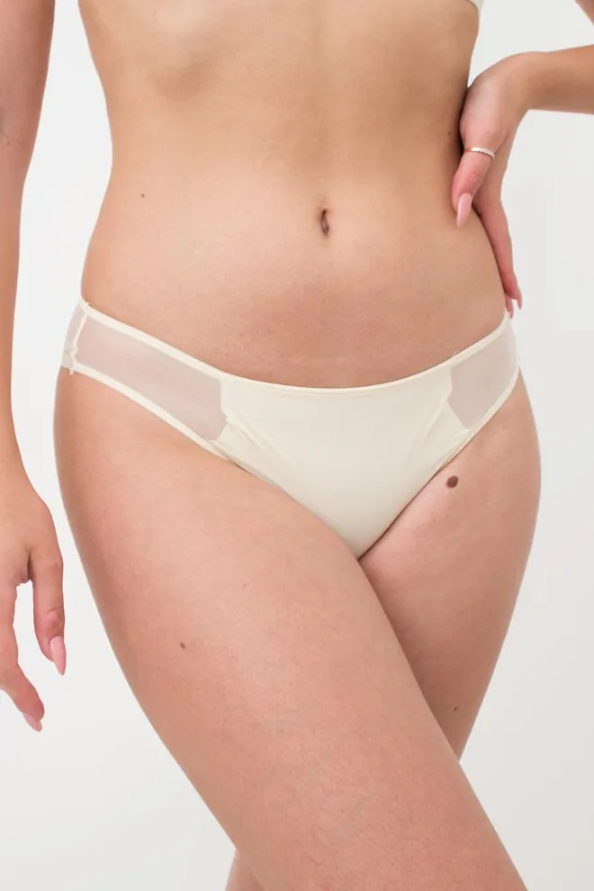 Жіночі трусики бразиліана L5135BR-M Giulia (перлинний)