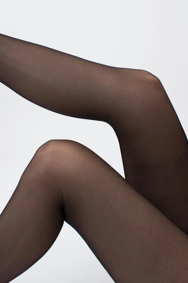 Колготки с эротическим вырезом Love chic 20 den model 1 Giulia (nero)