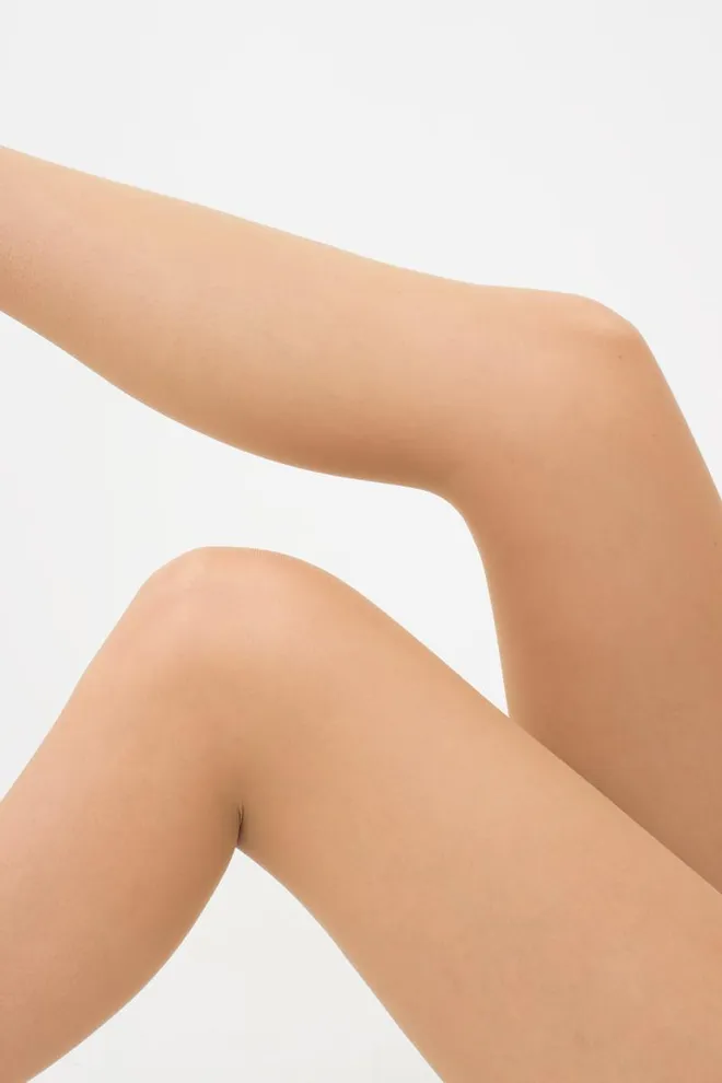 Колготки с эротическим вырезом Love chic 20 den model 1 Giulia (daino/nero)