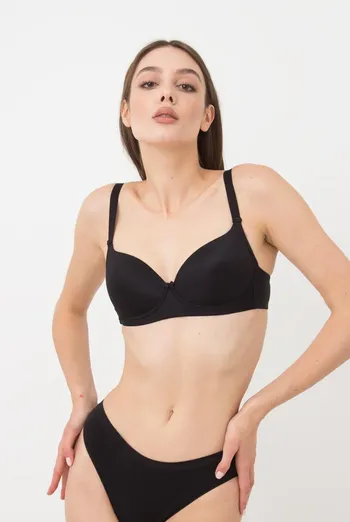 Бюстгальтер с формованной чашкой Luwa 1503/20 Giulia (black) Бюстгальтер с формованной чашкой Luwa 1503/20 Giulia (black)