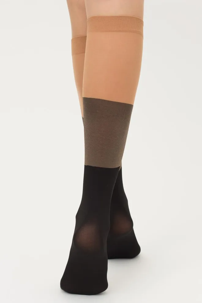 Женские капроновые гольфы с геометрическим рисунком Mg 02 Giulia (amber/nero)