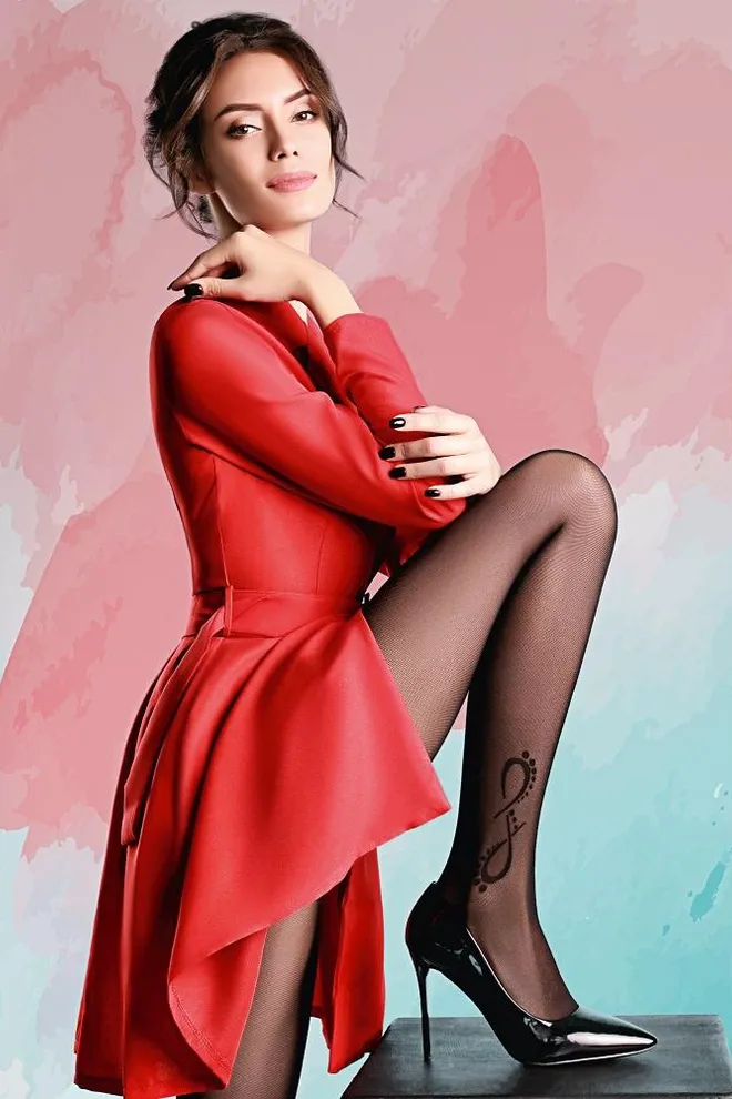 Колготки с имитацией тату Monica 40 den model 12 Giulia (nero)