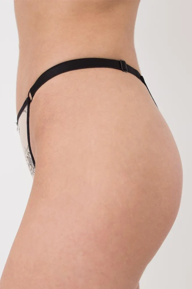 Жіночі трусики стринги Nude 2110/40 Giulia (tattoo)