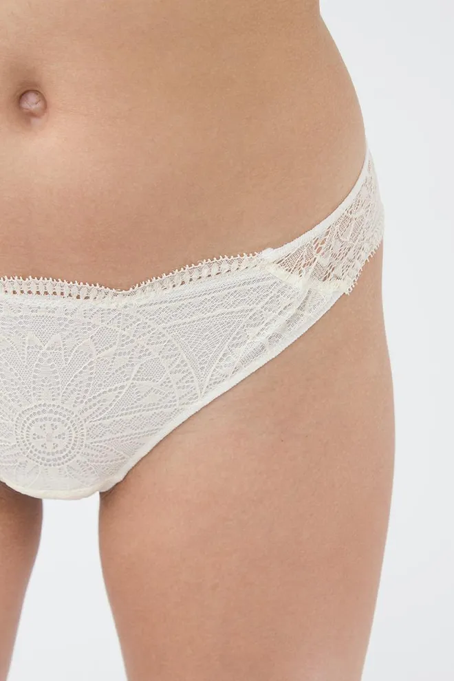 Женские трусы бразилиана кружевные Riccarda 2204/31 Giulia (vanila custard)