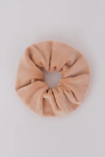 Резинка для волос Soft winter elastik Giulia (latte) Резинка для волос Soft winter elastik Giulia (latte)