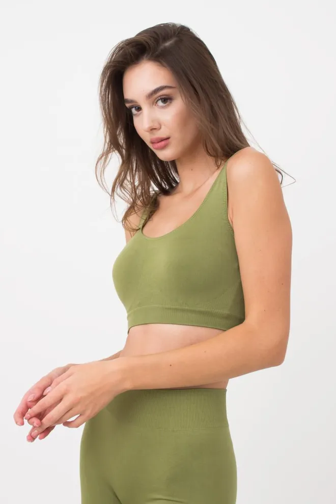 Бесшовный топ на широких бретелях Tank top Giulia (olive branch)