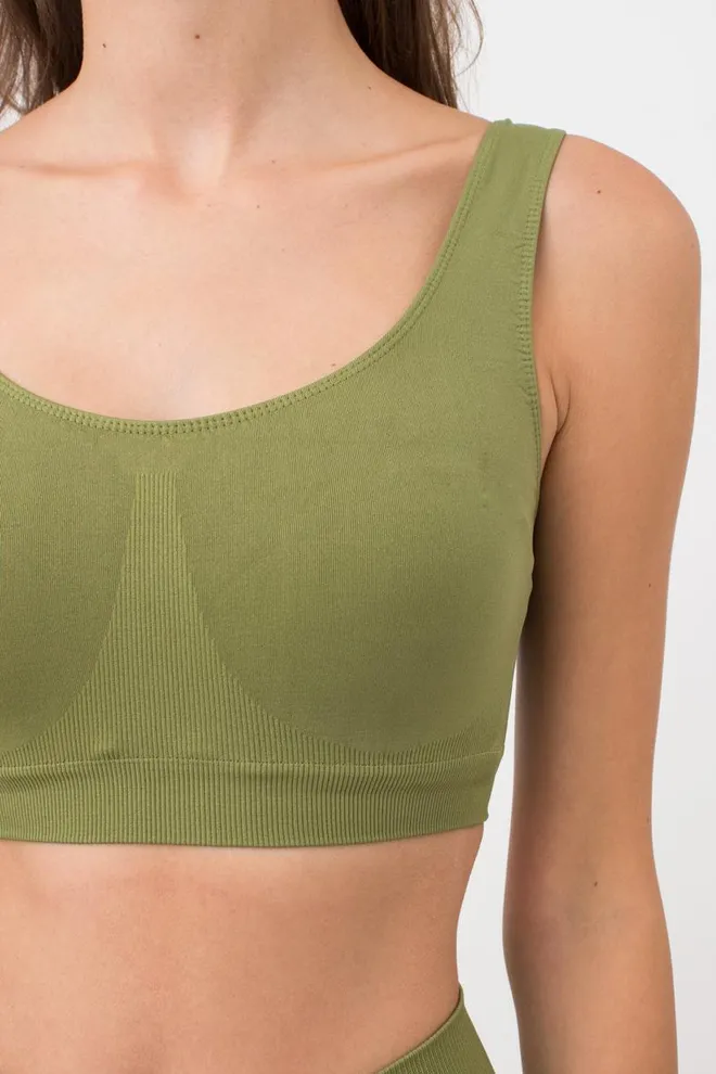 Бесшовный топ на широких бретелях Tank top Giulia (olive branch)