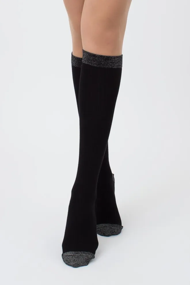 Женские блестящие гольфы Wg1 lurex rib 001 Giulia (black/silver metallic)