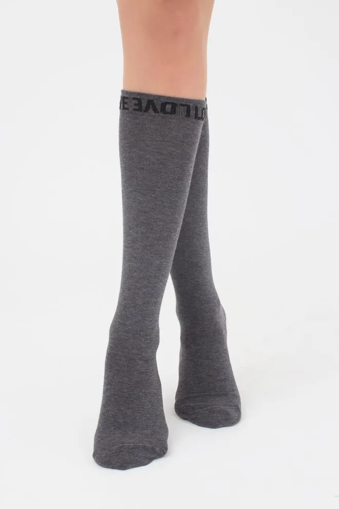 Гольфы ботфорты хлопковые с надписью WG1 text 002 Giulia (dark grey melange)