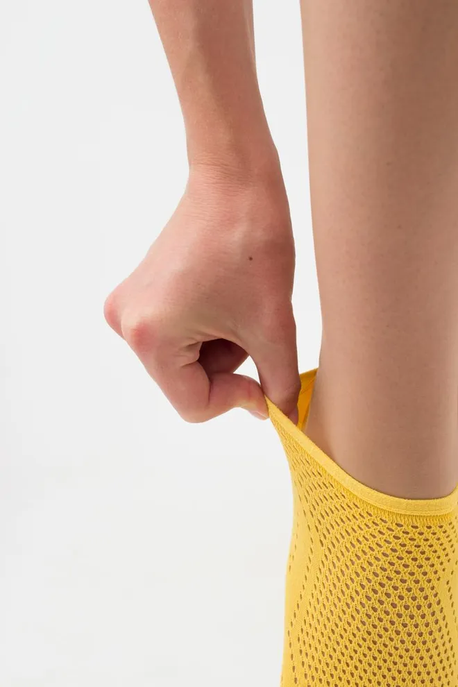 Шкарпетки жіночі класичні ажурні WS0 AIR PA 004 Giulia (daffodil), жовтий