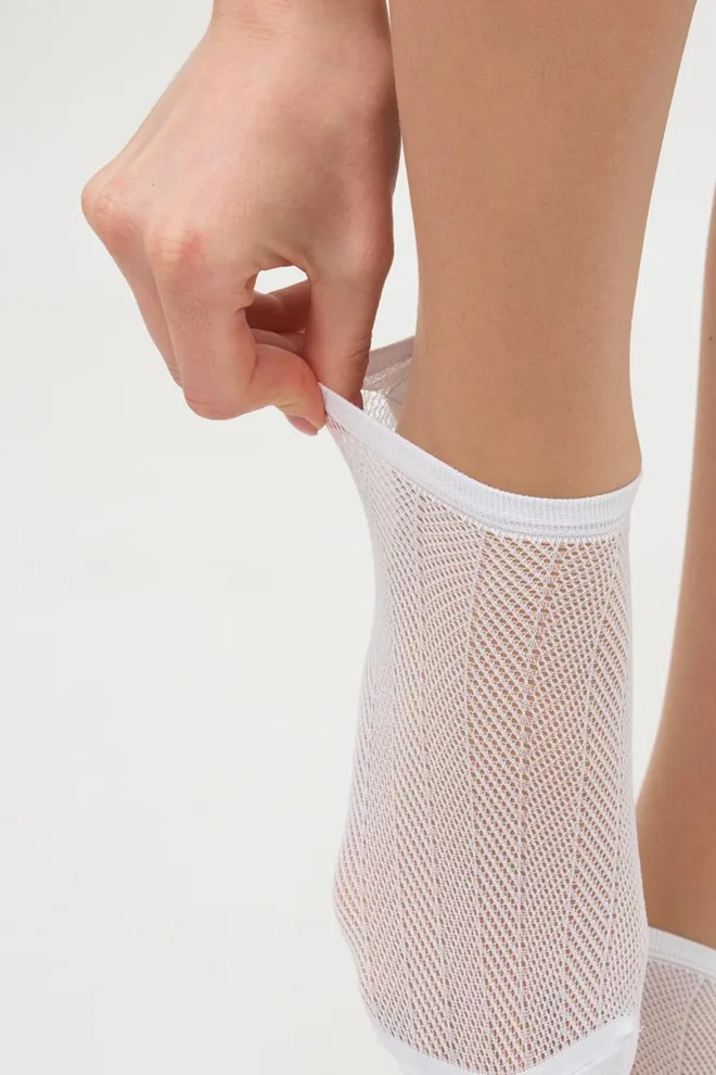 Носки женские невидимые c ажурным рисунком спортивные WS1 Air Pa 003 Giulia (bianco)