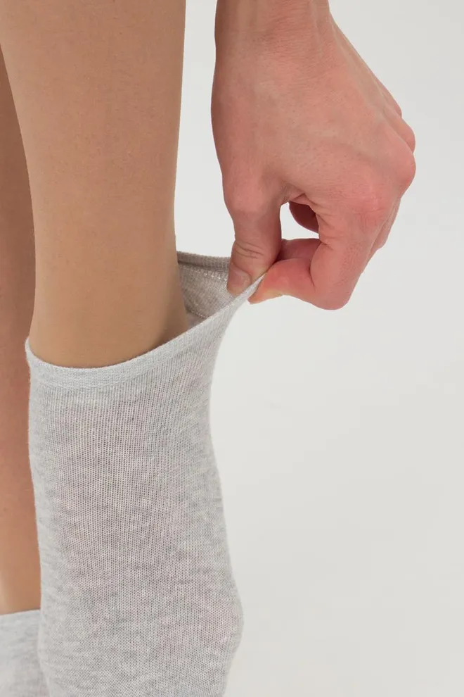 Женские короткие носки из хлопка Ws1 Classic Giulia (silver melange)