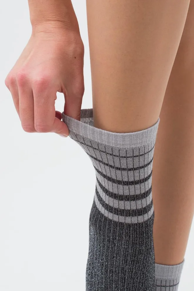 Носки женские с люрексом Ws3 art deco lurex rib 003 Giulia (steel/silver metallic)