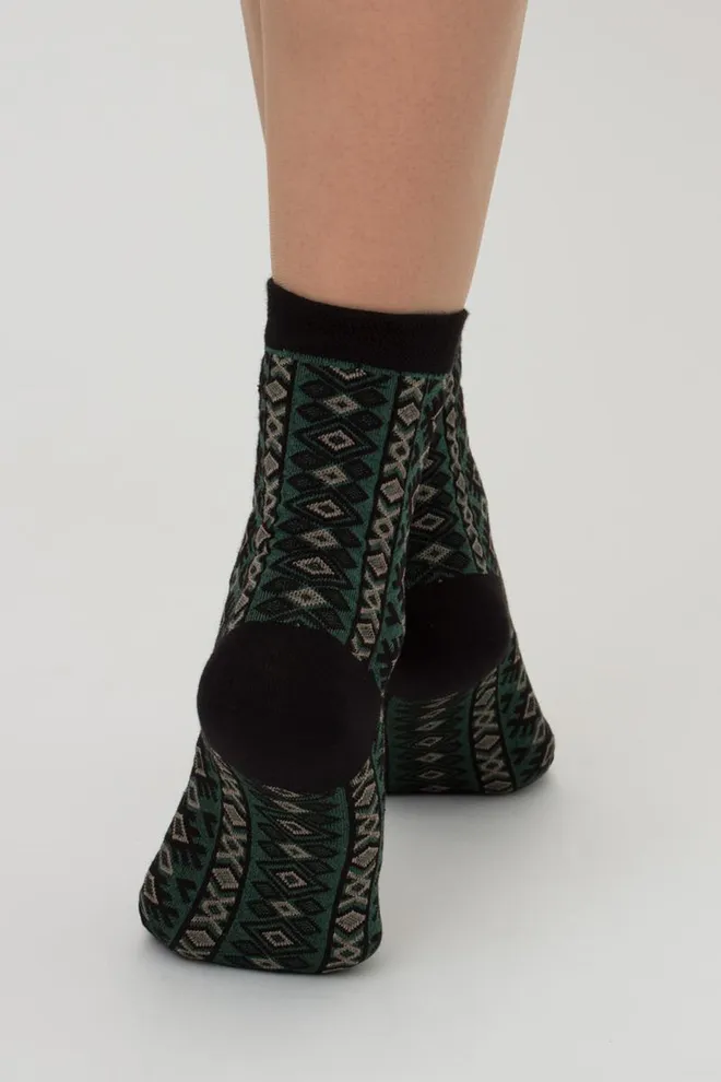 Жіночі високі шкарпетки з візерунком Ws3 Background 005 Giulia (black/green)