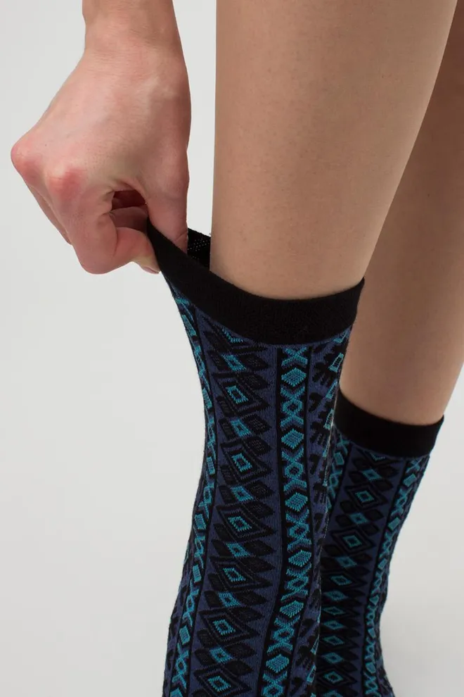 Носки женские классические с узором Ws3 Background 005 Giulia (black/jeans)