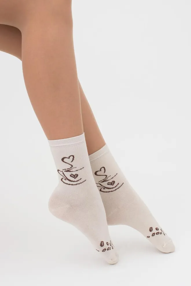 Шкарпетки жіночі класичні з принтом WS3 coffee 001 Giulia (panna)