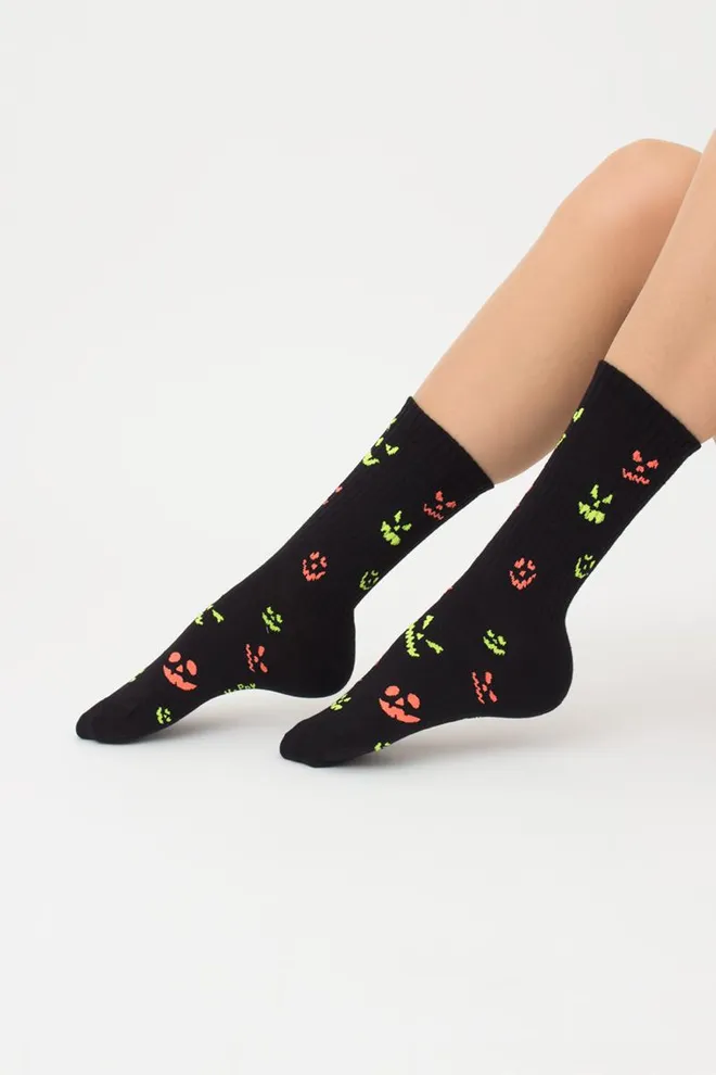 Носки женские высокие с принтом WS3 Нalloween strong 2203 Giulia (black), черный