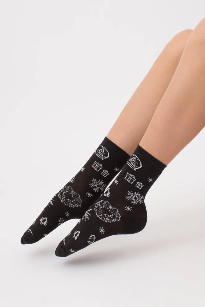 Шкарпетки жіночі класичні з новорічним принтом Ws3 New Year 2112 Giulia (pirate black)