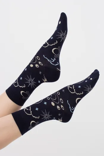 Шкарпетки жіночі класичні з принтом Ws3 New Year 2410 Giulia (navy) Шкарпетки жіночі класичні з принтом Ws3 New Year 2410 Giulia (navy)