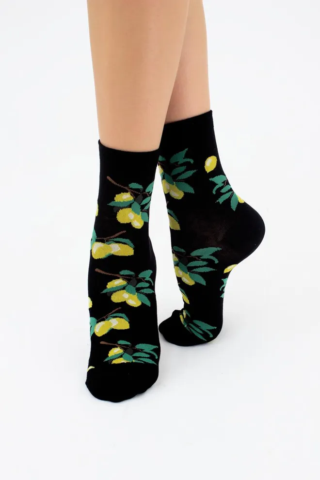 Шкарпетки жіночі класичні з фруктами WS3 soft berry 001 Giulia (black)